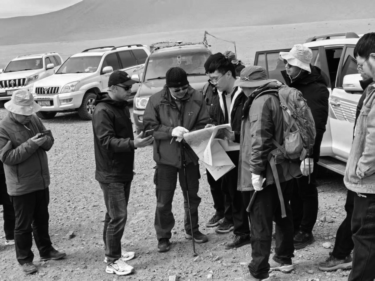 1751533134406865.jpg 1751533134406865.jpg